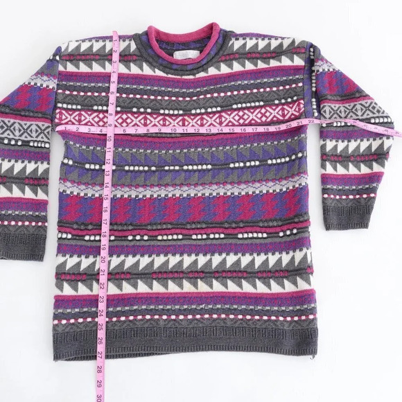 Vintage Segrets Sun Prints Purple and Pink Knit Sweater - Picture 4 of 13